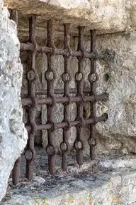 167831