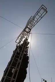 167943