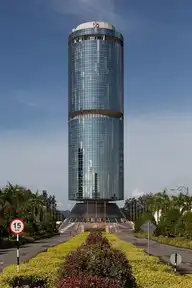 168318