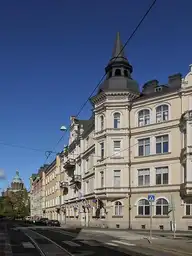 169900