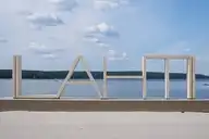 172980