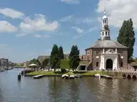 176384