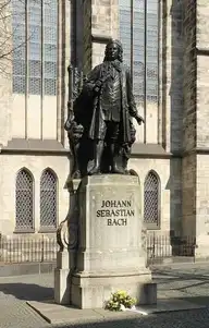 176573