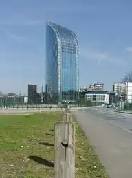 180458