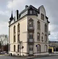183646