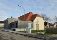 184713