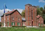 185658