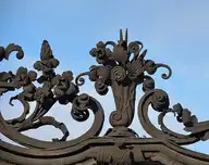 186588