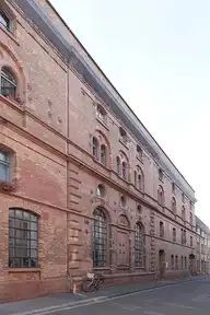 186751