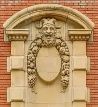 18708