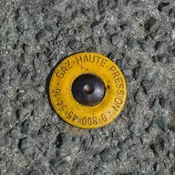189025