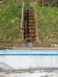 201825