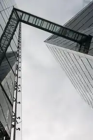 205057
