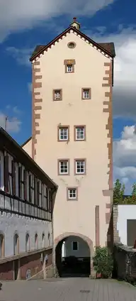 214215