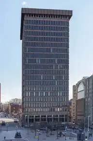 214721