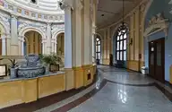 21718