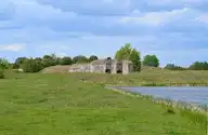 217593