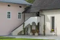 217689