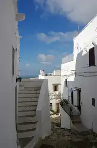 218070