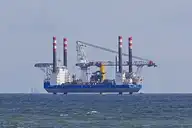 218684