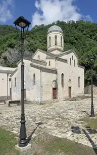 21897