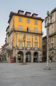 226821