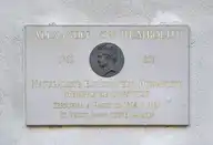 230972
