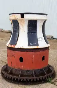 232032