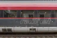 232208