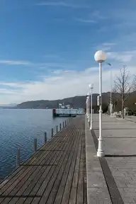 232903
