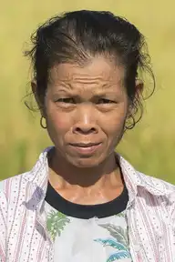 235869
