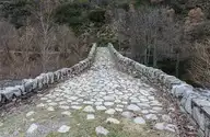 238746