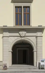 24083
