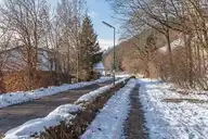 243647