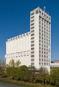 245021