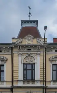 245249
