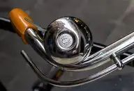 251226