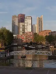 252357