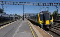 253619