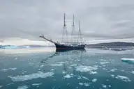 255879