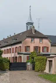 256061