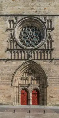 257381