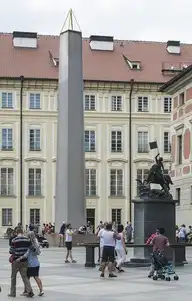 25929