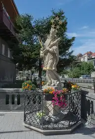 26033