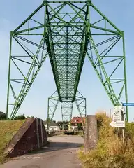 265598
