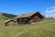 267179
