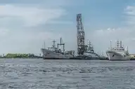 268934