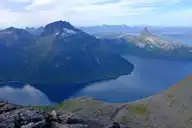 270758