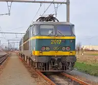 271946