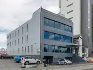 272379